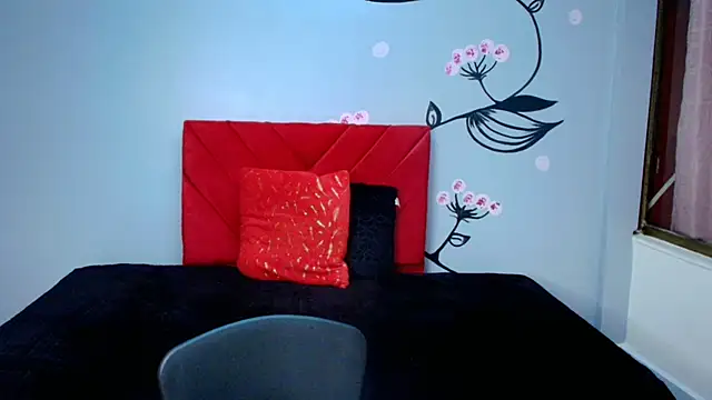 Charlotte  Gray online show from 10-31-25, 12:28