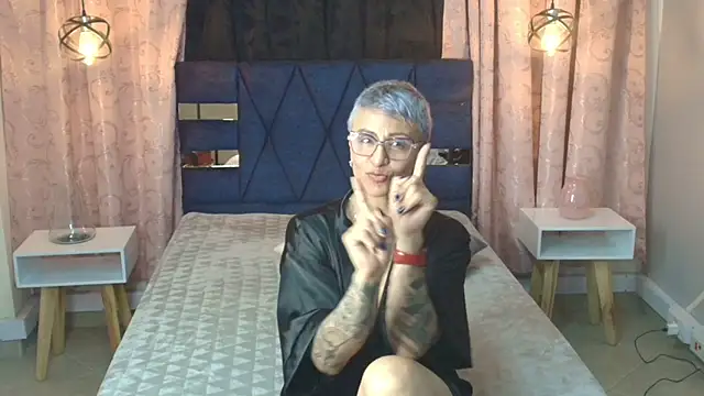 Charlotte  Gray online show from 12-05-25, 07:50