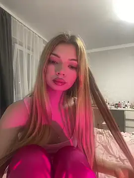  Siennaaa  online show from 02-06-26, 10:57