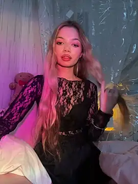  Siennaaa  online show from 03-05-26, 09:00