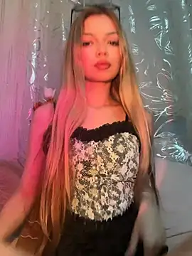  Siennaaa  online show from 03-08-26, 10:24