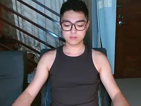 Snapshot of JayKarLo chatting on 06-16-26, 01:58 JayKarLo online show from 06-16-26, 01:58