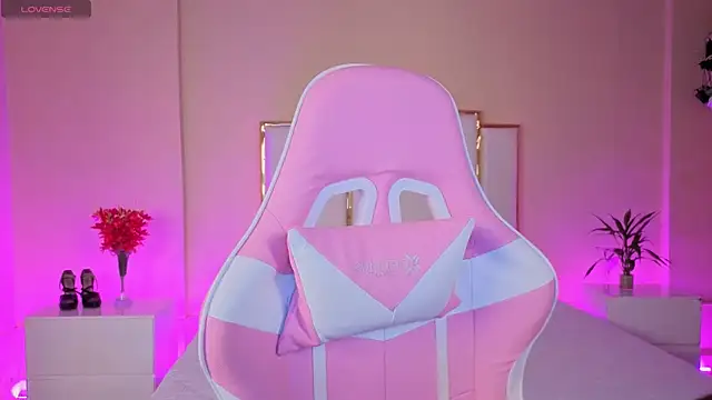 AnnaSwift  online show from 04-06-26, 12:28