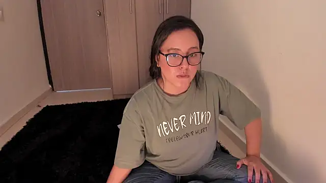 Venus cat  online show from 10-04-25, 08:40