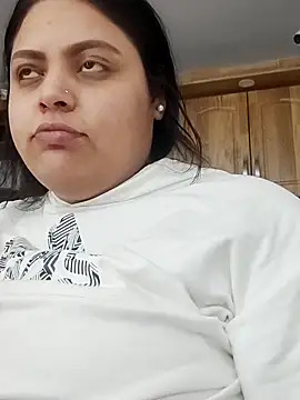 MayaCurvy online show from 10-25-25, 04:09