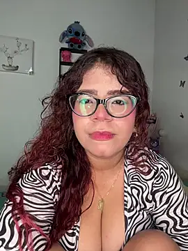 Snapshot of Solaangel_ chatting on 10-01-25, 04:40 Solaangel online show from 10-01-25, 04:40