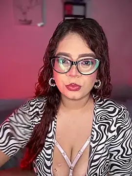 Snapshot of Solaangel_ chatting on 10-17-25, 02:59 Solaangel online show from 10-17-25, 02:59