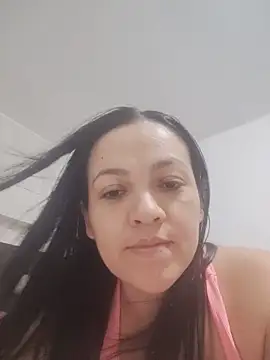LindaSalo33 online show from 05-27-26, 03:03