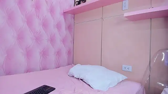 Snapshot of Abyblake chatting on 03-03-26, 12:44 Abyblake online show from 03-03-26, 12:44