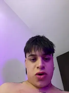 Snapshot of jeff2995_ chatting on 10-25-25, 04:53 jeff2995 online show from 10-25-25, 04:53