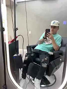 Snapshot of jeff2995_ chatting on 11-04-25, 05:12 jeff2995 online show from 11-04-25, 05:12