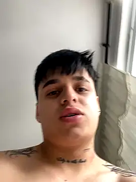 Snapshot of jeff2995_ chatting on 11-09-25, 05:22 jeff2995 online show from 11-09-25, 05:22