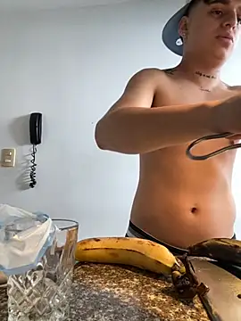 Snapshot of jeff2995_ chatting on 11-12-25, 06:52 jeff2995 online show from 11-12-25, 06:52