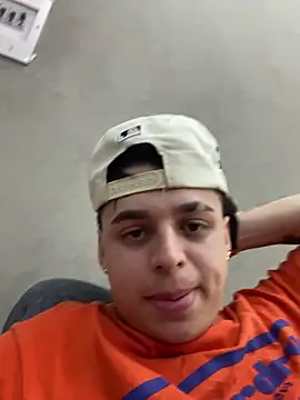 Snapshot of jeff2995_ chatting on 11-14-25, 07:45 jeff2995 online show from 11-14-25, 07:45