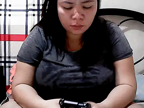 HornyPussie69 online show from 04-01-26, 12:11