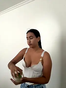 Snapshot of Sofi_kim_ chatting on 11-23-25, 07:46 Sofi kim online show from 11-23-25, 07:46