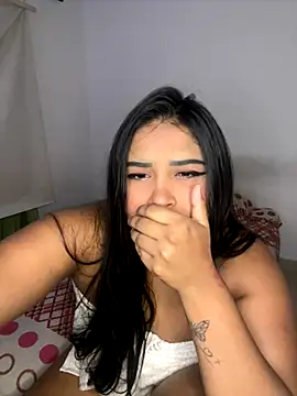 Snapshot of sarafox_10 chatting on 11-14-25, 11:46 sarafox 10 online show from 11-14-25, 11:46