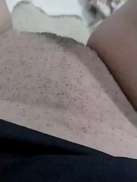 ShopeUN7 online show from 04-17-26, 08:45