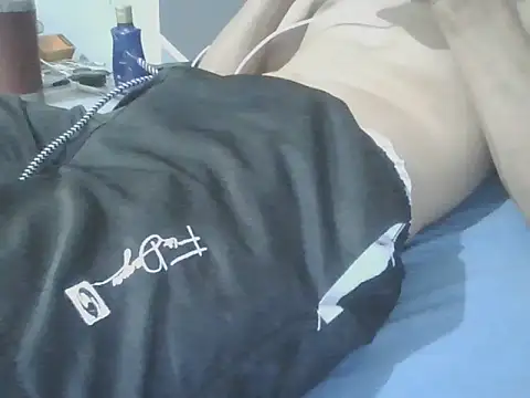 Snapshot of gyancarlos chatting on 10-09-25, 02:09 gyancarlos online show from 10-09-25, 02:09