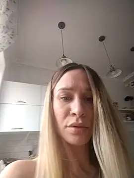 Anita Delicious online show from 04-13-26, 01:38