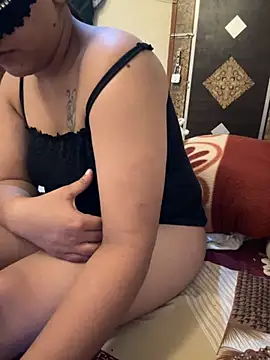 Snapshot of moonlight_289 chatting on 11-19-25, 09:15 moonlight 289 online show from 11-19-25, 09:15