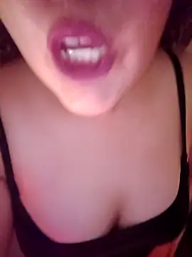 Snapshot of bbw_desire6 chatting on 10-21-25, 08:53 bbw desire6 online show from 10-21-25, 08:53