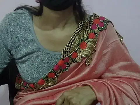 Snapshot of Laila_Cute chatting on 01-17-26, 01:49 Laila Cute online show from 01-17-26, 01:49