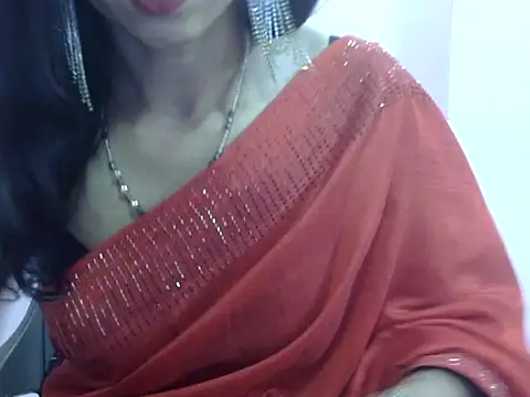 Snapshot of Laila_Cute chatting on 07-12-26, 06:04 Laila Cute online show from 07-12-26, 06:04
