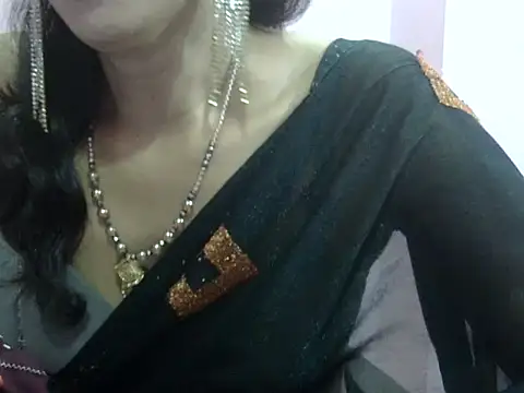 Snapshot of Laila_Cute chatting on 07-15-26, 03:28 Laila Cute online show from 07-15-26, 03:28