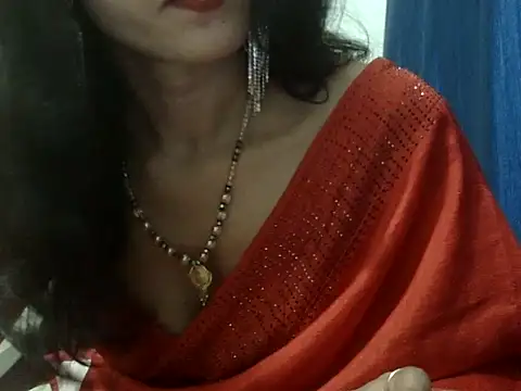 Snapshot of Laila_Cute chatting on 08-02-26, 08:07 Laila Cute online show from 08-02-26, 08:07