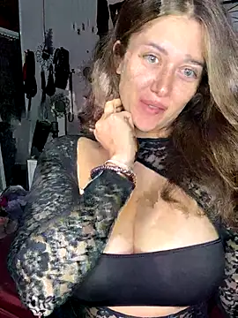 Snapshot of Malasantababy chatting on 10-04-25, 11:36 Malasantababy online show from 10-04-25, 11:36