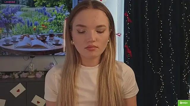 JulieLupo online show from 03-15-26, 06:08