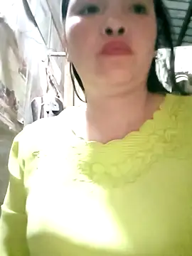 Minkine022 online show from 12-17-25, 12:00