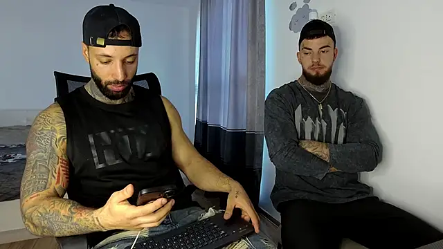 Snapshot of MasculineGuy99 chatting on 11-13-25, 07:29 MasculineGuy99 online show from 11-13-25, 07:29