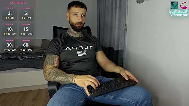 Snapshot of MasculineGuy99 chatting on 11-18-25, 02:21 MasculineGuy99 online show from 11-18-25, 02:21