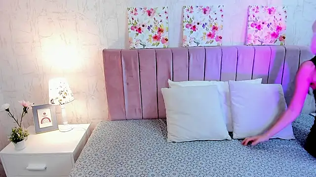 Snapshot of Olivia_johansson chatting on 11-01-25, 05:42 Olivia johansson online show from 11-01-25, 05:42