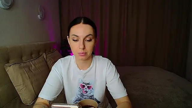 Poison inyour Mind   online show from 11-22-25, 06:40