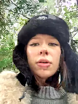 RollDolls online show from 10-13-25, 01:22