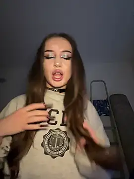 RollDolls online show from 01-11-26, 05:12