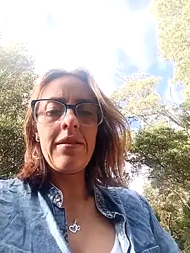 Jade 1-9 online show from 10-11-25, 01:09