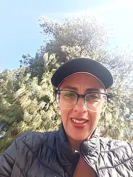 Jade 1-9 online show from 01-10-26, 02:19