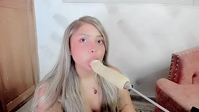 Molly Logan online show from 02-22-26, 08:18