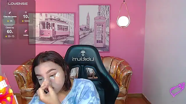 Snapshot of mia_foster_t chatting on 11-20-25, 12:49 mia foster t online show from 11-20-25, 12:49