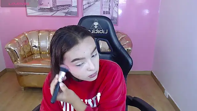 Snapshot of mia_foster_t chatting on 11-27-25, 01:02 mia foster t online show from 11-27-25, 01:02