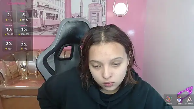 Snapshot of mia_foster_t chatting on 12-15-25, 01:37 mia foster t online show from 12-15-25, 01:37