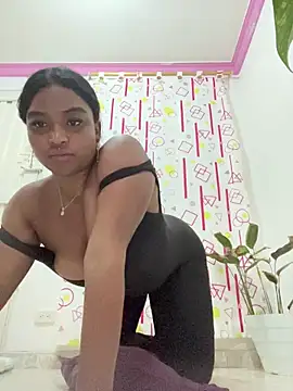 Snapshot of mitschellfox21 chatting on 11-25-25, 07:52 mitschellfox21 online show from 11-25-25, 07:52