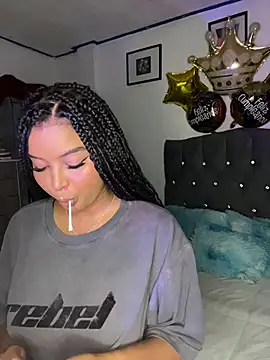 mitschellfox21 online show from 01-06-26, 01:42