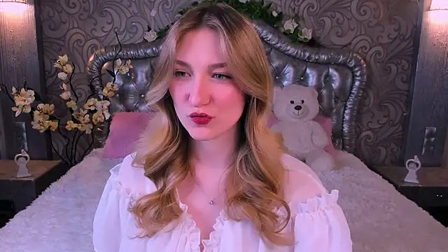 AngelAnabelle online show from 03-05-26, 09:00