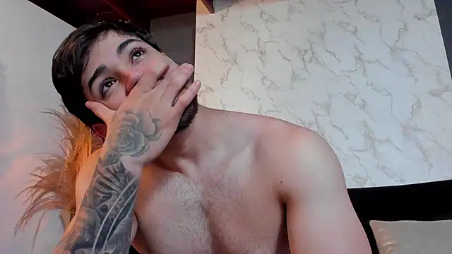 Snapshot of ElianKeiser chatting on 11-07-25, 01:00 ElianKeiser online show from 11-07-25, 01:00