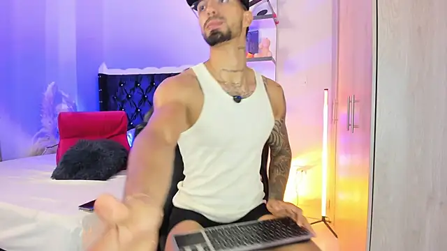 Snapshot of _Duriel chatting on 03-02-26, 07:43 Duriel online show from 03-02-26, 07:43